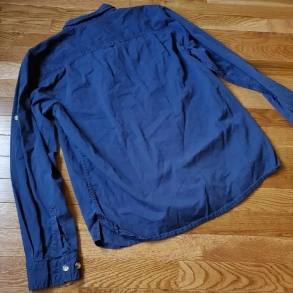 North Face Blue Button Down Shirt - Picture 9 of 9